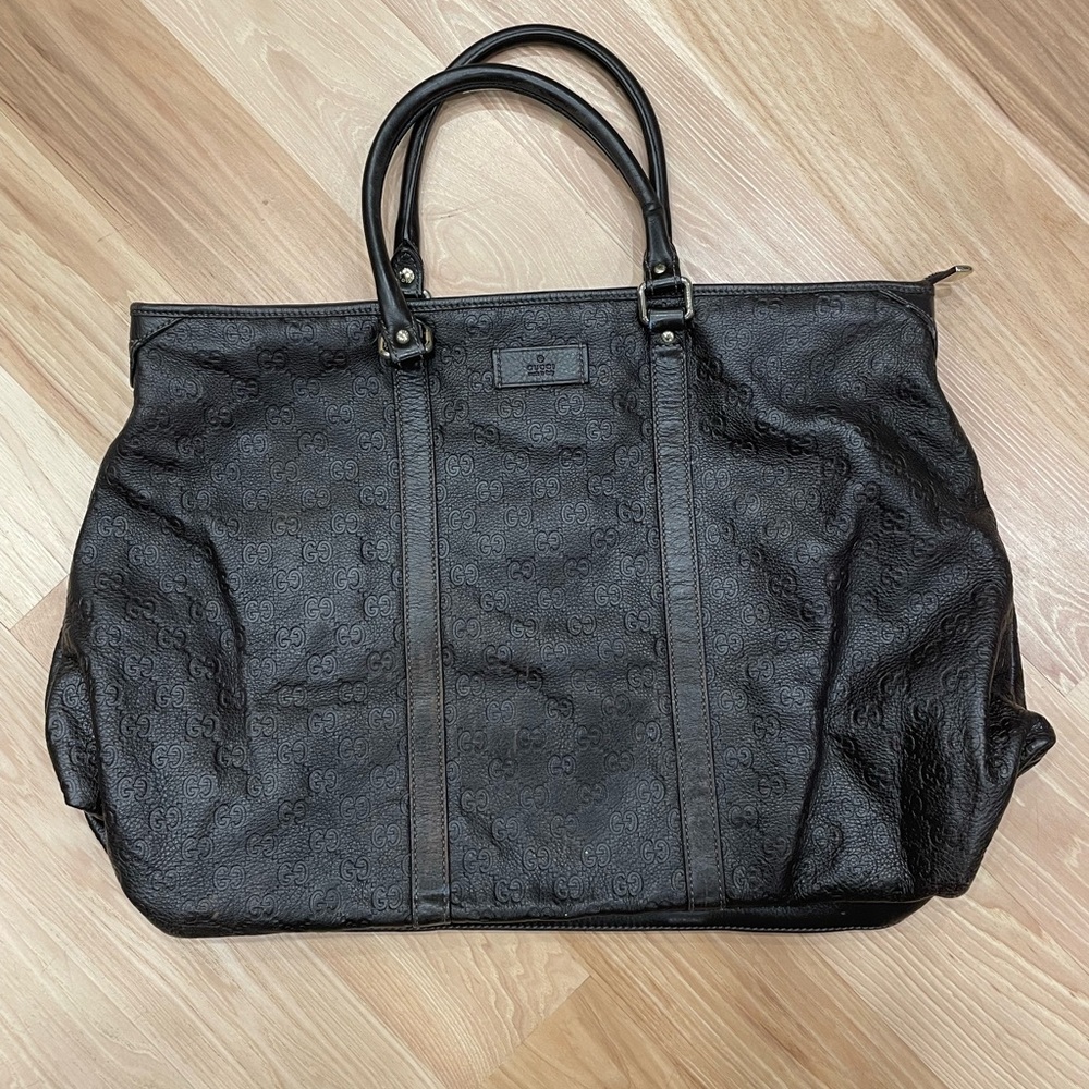Gucci Authentic large handbag. Vintage